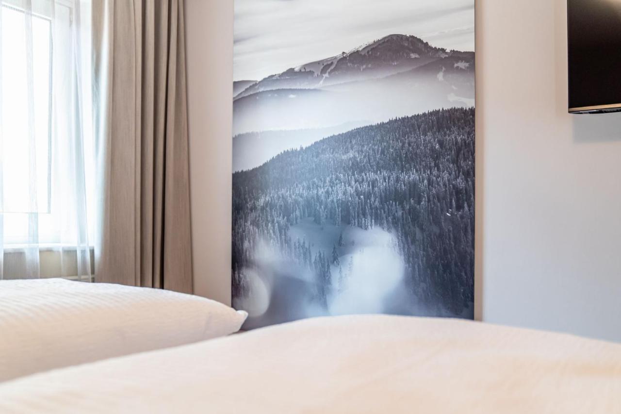 Forest Private Suites ティティゼー・ノイシュタット エクステリア 写真